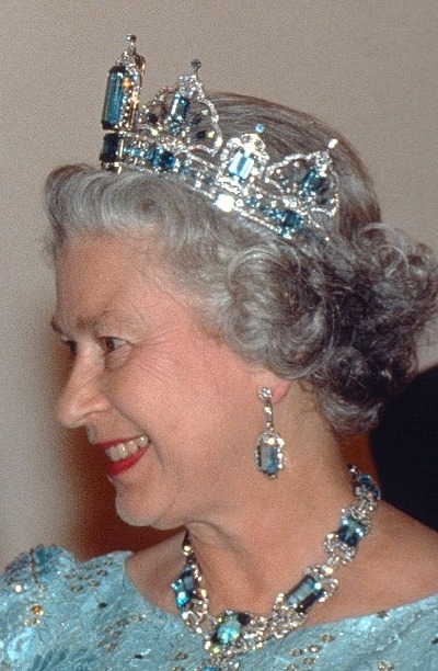 ROYAL YORK Queen Tiara | Royal Elisabeth Crown Canada | Wedding Tiaras Store