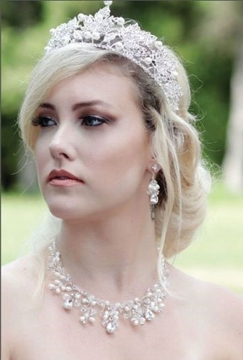 VIVIENNE Bridal Jewelry | Bridal Necklace Sale | Buy Wedding Jewelry Online