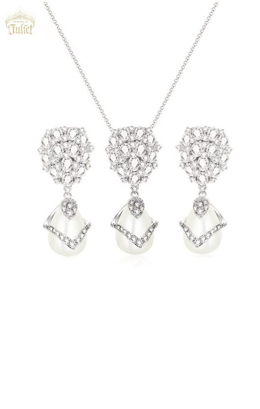 DANICA Pearl Drop Necklace l Wedding Jewelry Canada Store l Swarovski Necklace Online