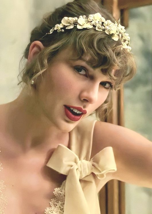 Paula Halo Bridal Hair accessories Taylor Swift Evermore Willow Tiara