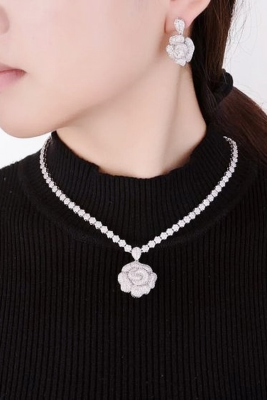 Roses flower jewelry | Swarovski Crystal Bridal Jewellery | Disney Princess Necklace